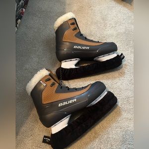 Brand new, Sharpened Bauer Whistler Comfort Skates!